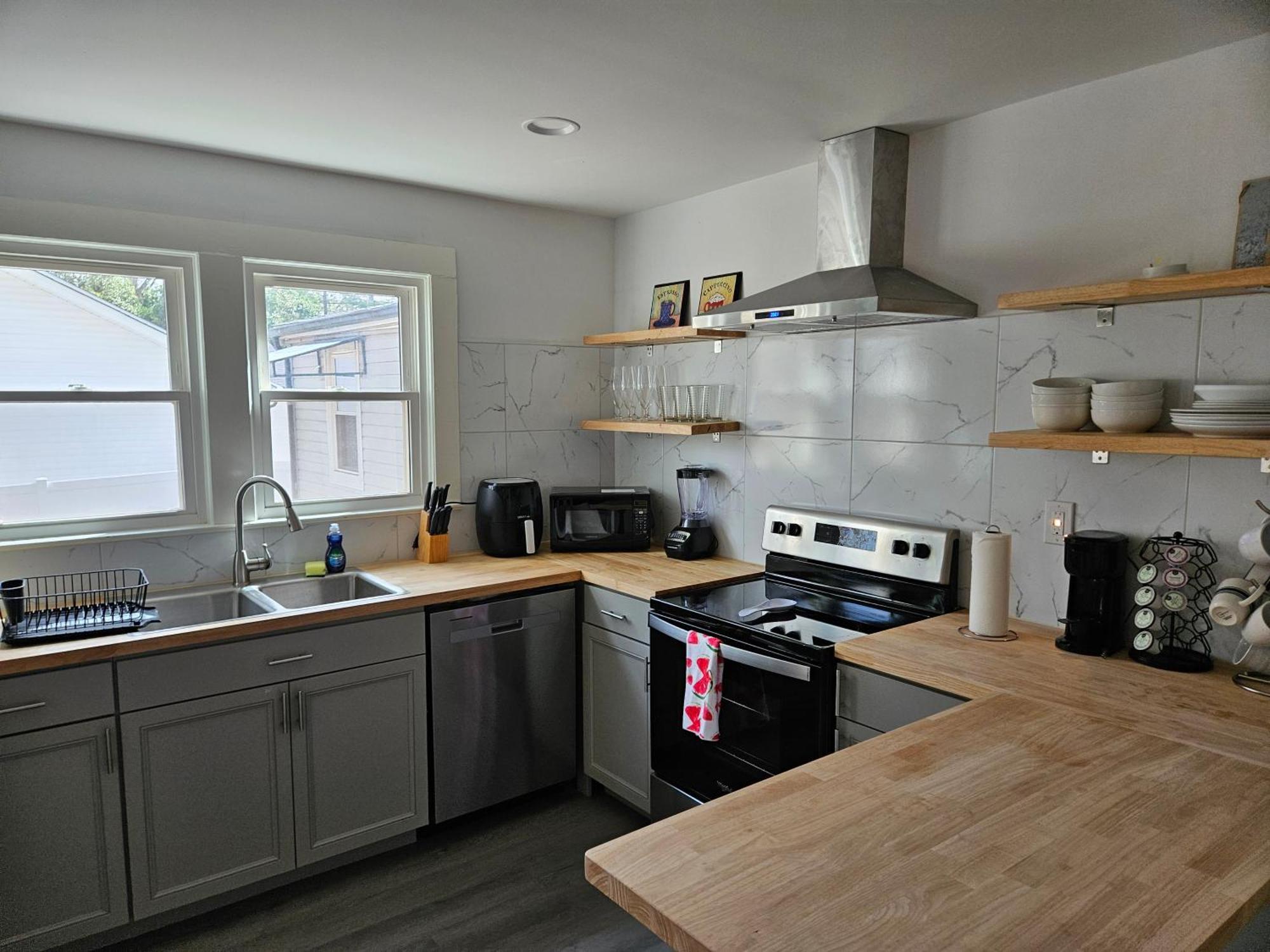 Private Single Level Standalone House Large Lot - 3 Bedrooms Charlotte Exterior foto